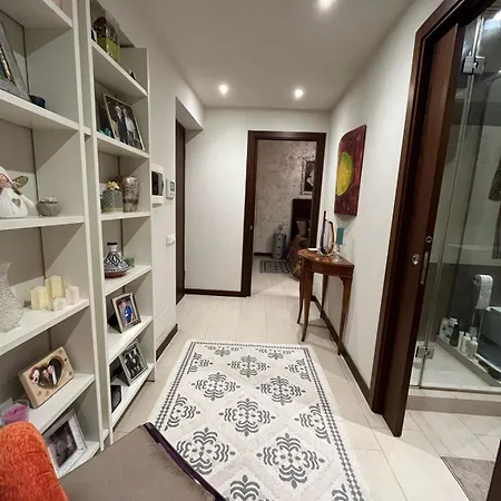Apartment Temptation House *